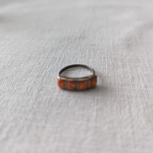 Vintage Native American Spiny Oyster Ring - Picture 6 of 9